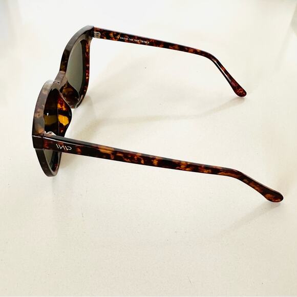 NEW Oversized Square Black Shiny Lens Tortoiseshell Plastic Sunglasses Sunnies